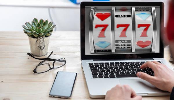 Exploring Different Entertainment Options at an online casino Singapore